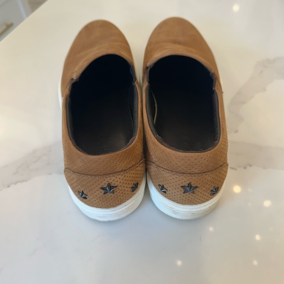 Men’s Jimmy Choo suede slip one